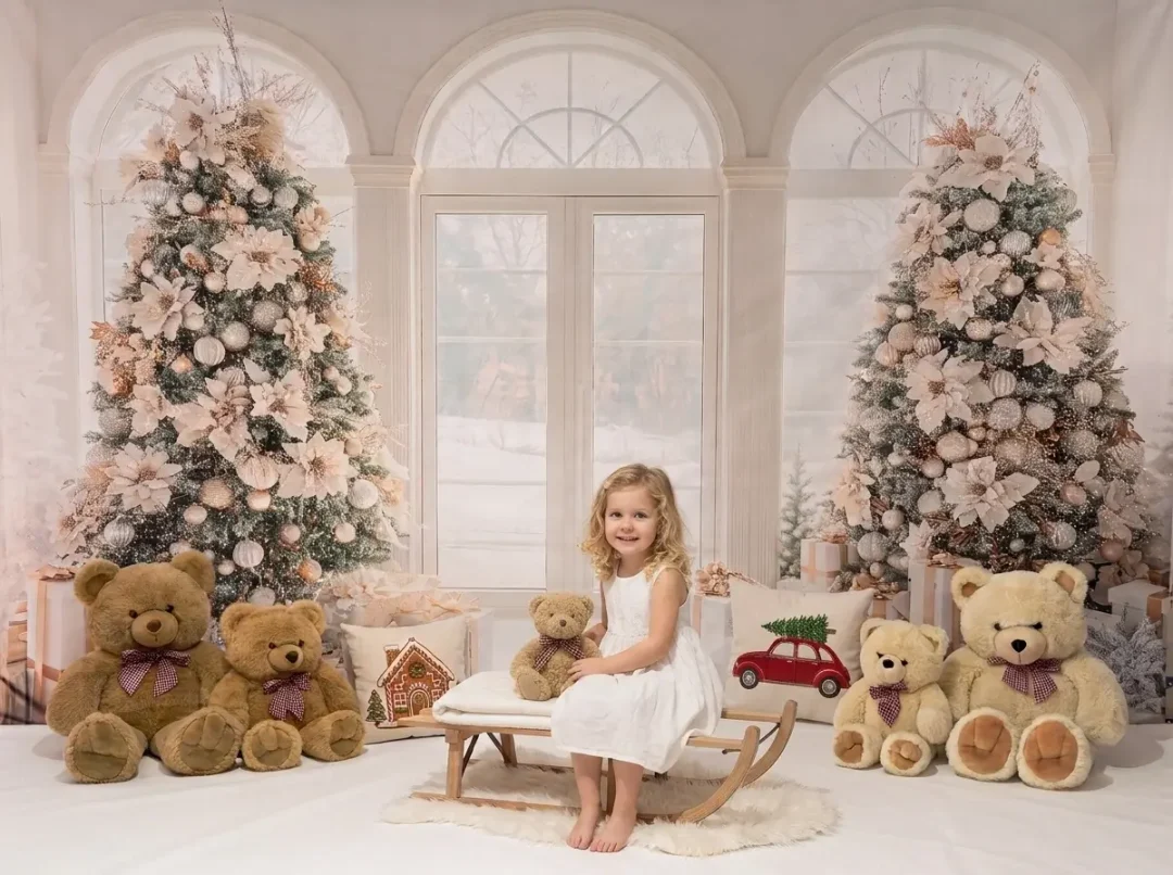 1. noël blanc Élégant sapins enneigés et décor doré 1. noël blanc Élégant sapins enneigés et décor doré
